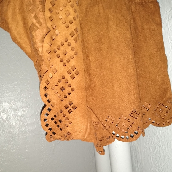 BOGO Soft Faux Suede Cinnamon Rust Brown Hot Pants Ultrasuede Spring Shorts S M - Picture 6 of 11